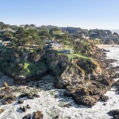 Entire Private Coastal Retreat - Spectacular Ocean Views w/Hot Tub