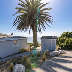 Oceanfront Coastal Home with Breathtaking Views – Hiking, Beaches & More