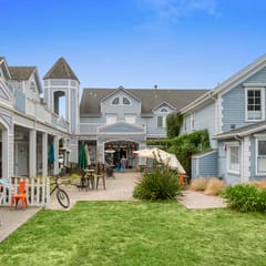 Mavericks Penthouse – Downtown Luxury on Main Street, Half Moon Bay