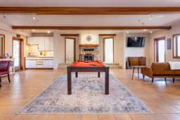 Beach Villa Home - Walk to Beaches, Trails, Restaurants, Activities & more