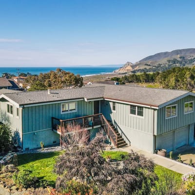 Ocean & Mountain View Home - Walk to Trails, Beach, Family Activities