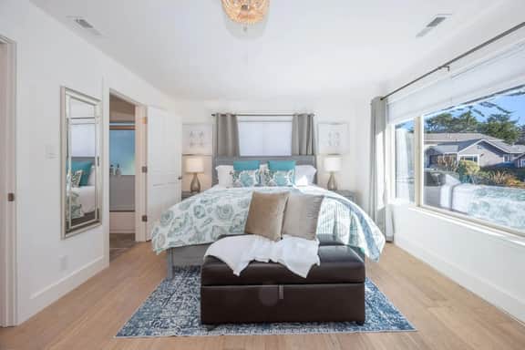 Oceanfront Home Retreat w/ Breathtaking Views of Fitzgerald Marine Reserve