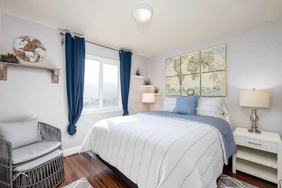 Entire Ocean View Home / beaches, hiking, restaurants, family activities...