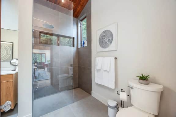 Secluded Forest Oasis - Your Ultimate Retreat Awaits!