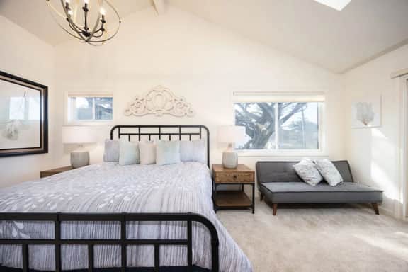 Oceanview Beach Home – Walk to Beach, Trails, Food, Family Activities