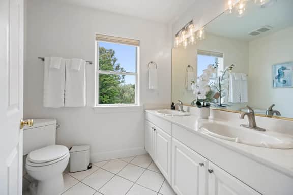 Mavericks Penthouse – Downtown Luxury on Main Street, Half Moon Bay