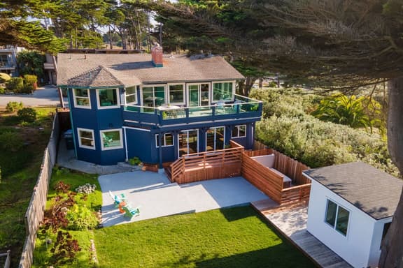 Oceanfront Home Retreat w/ Breathtaking Views of Fitzgerald Marine Reserve